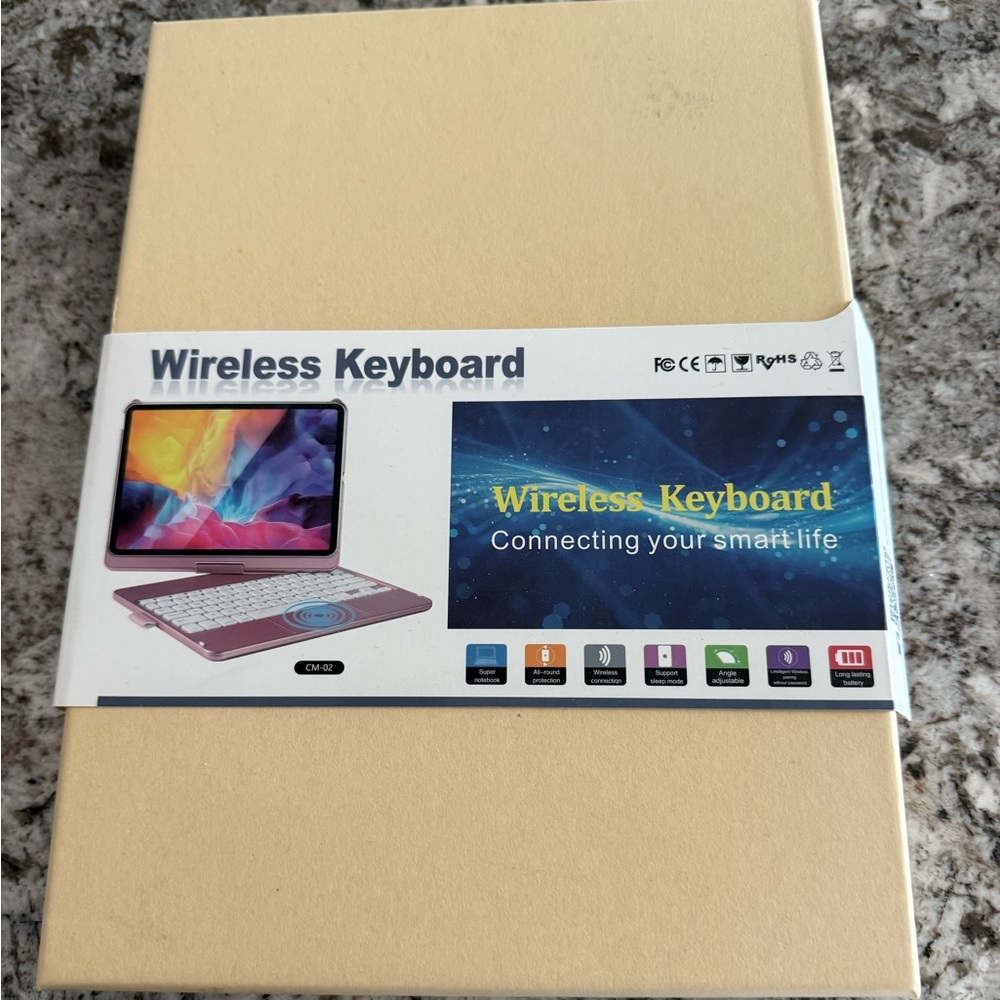 Light purple wireless keyboard and case new in box